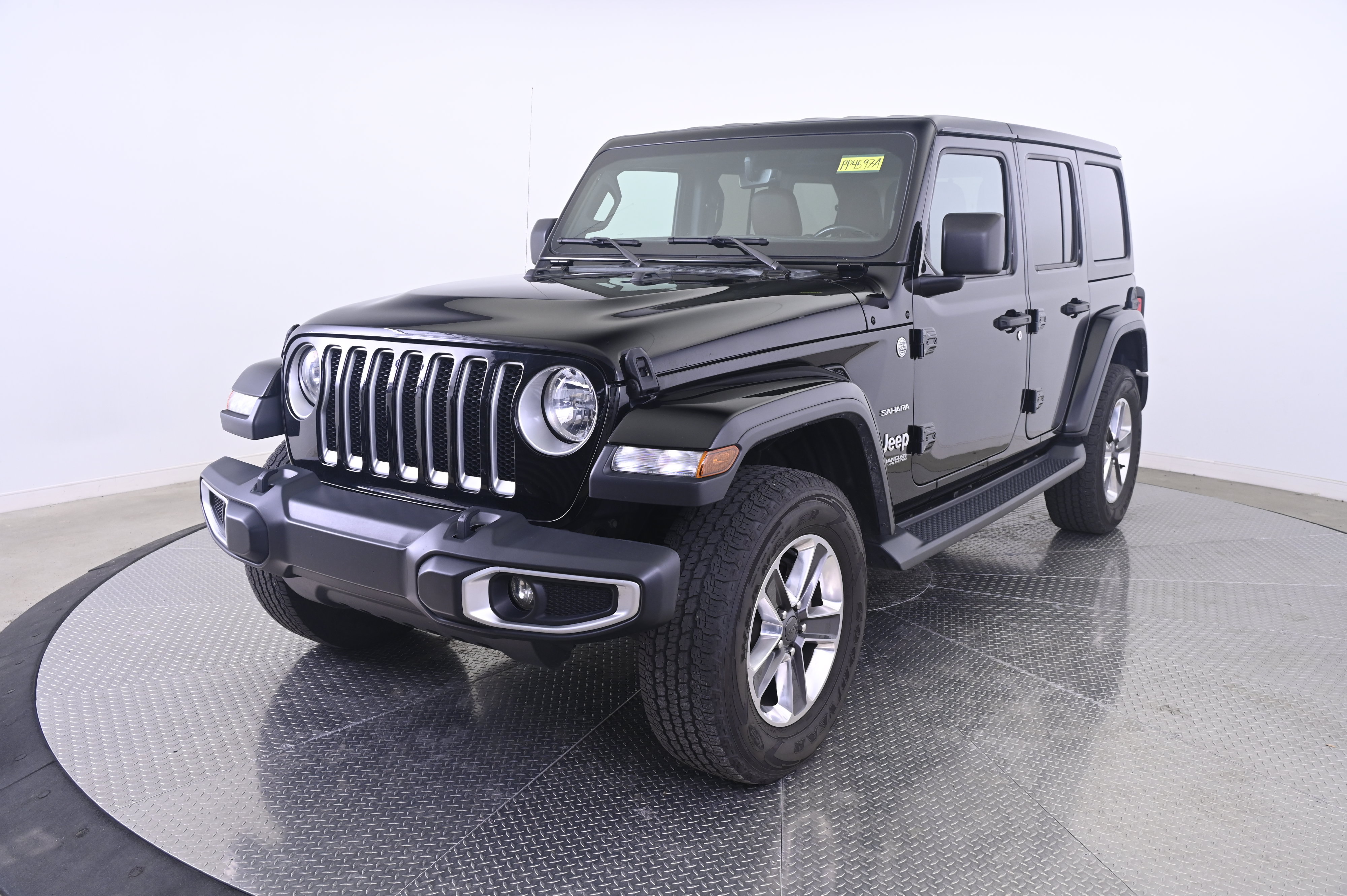Used 2020 Jeep Wrangler Unlimited Sahara AWD/4WD image 1