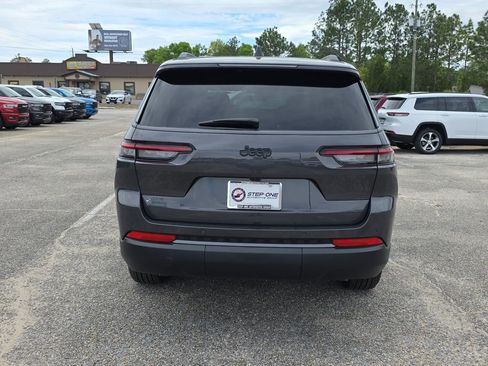 New 2026 Jeep Grand Cherokee L 2WD image 6