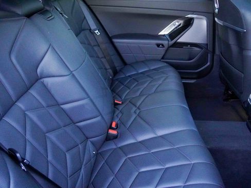 Certified 2023 BMW 760i xDrive w/ Executive Package image 37