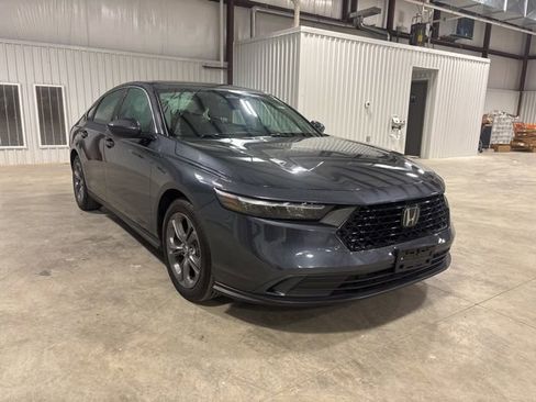 Used 2024 Honda Accord EX image 2