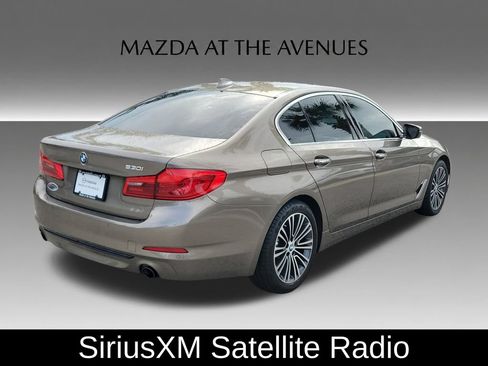 Used 2018 BMW 530i RWD image 4