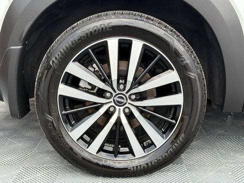 Used 2025 Nissan Pathfinder Platinum w/ Cargo Package FWD image 21