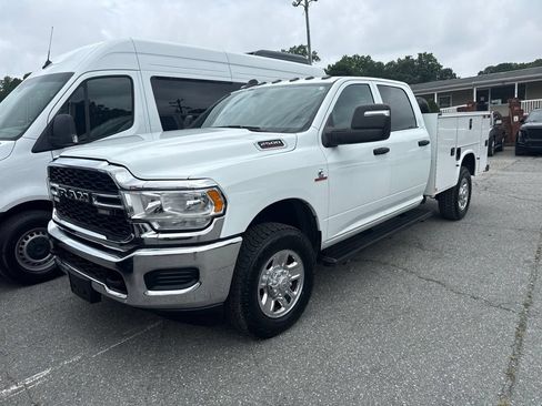 Used 2024 RAM 2500 Tradesman w/ Chrome Appearance Group AWD/4WD image 1