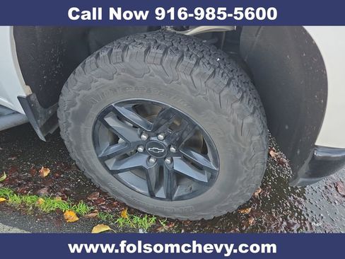 Used 2019 Chevrolet Silverado 1500 LT Trail Boss image 2