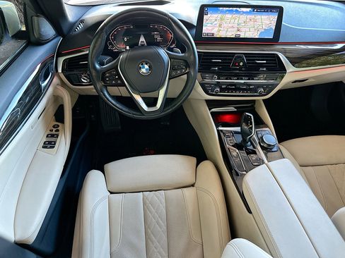 Certified 2023 BMW 540i w/ Premium Package image 24