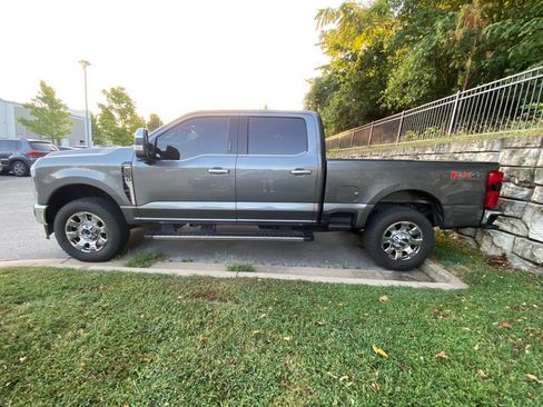 Used 2024 Ford F250 Lariat w/ Chrome Package AWD/4WD image 4