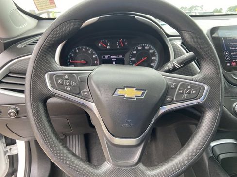 Used 2024 Chevrolet Malibu LT FWD image 35