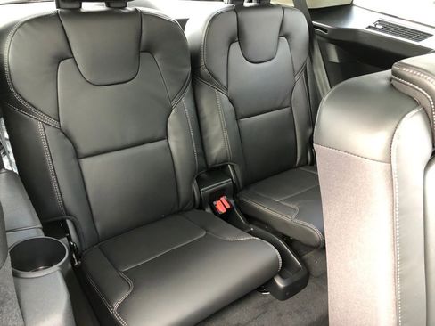 New 2026 Volvo XC90 B6 Ultra image 38