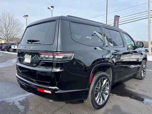 Certified 2025 Jeep Grand Wagoneer Series II Obsidian w/ Quick Order Packagew 28T image 3