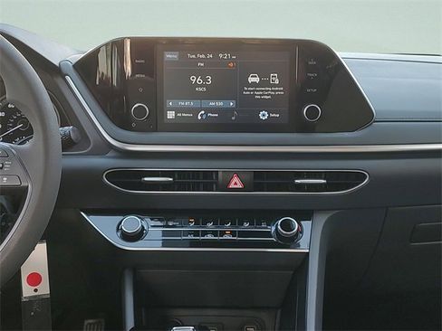 Used 2022 Hyundai Sonata SE image 13
