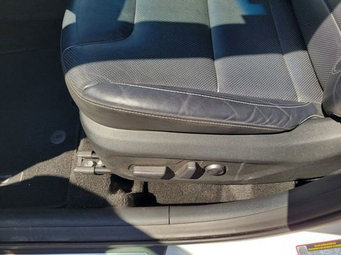 Used 2019 Kia Niro EX w/ EX Premium Package image 14