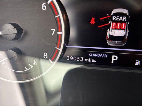 Used 2025 Nissan Rogue SV FWD image 42