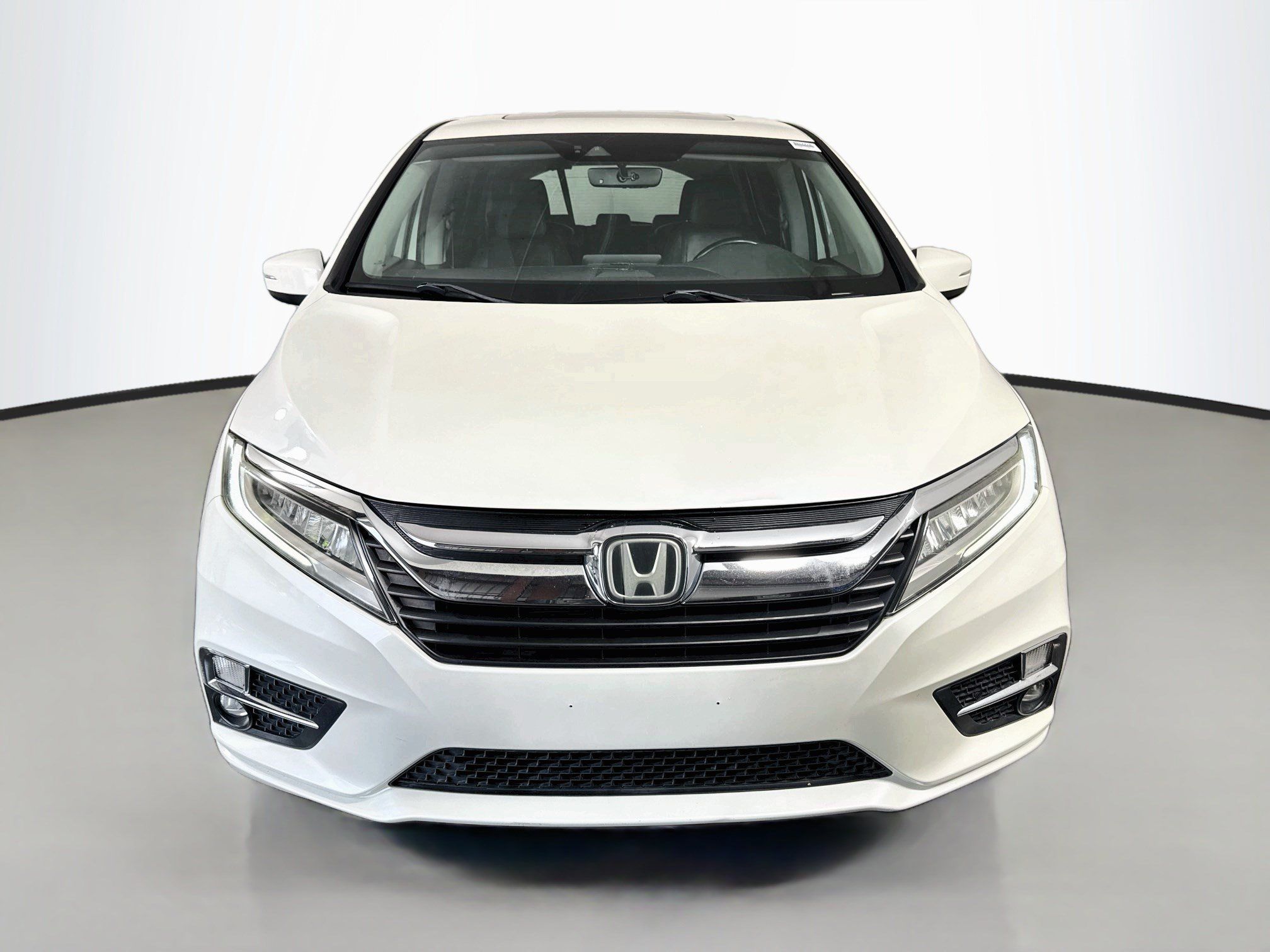 Used 2018 Honda Odyssey Elite image 2