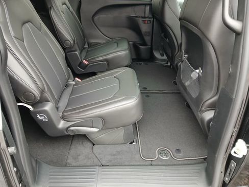 New 2026 Chrysler Voyager LX image 31