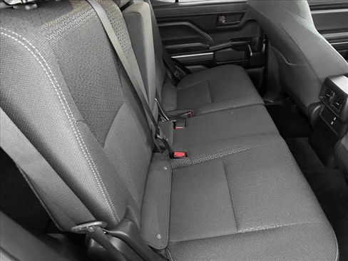 Certified 2025 Toyota 4Runner SR5 image 18