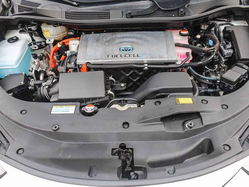 Used 2017 Toyota Mirai image 26