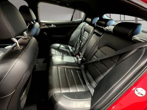 Used 2018 Kia Stinger GT2 AWD/4WD image 26