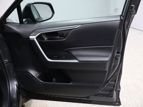 Used 2021 Toyota RAV4 LE w/ Carpet Mat Package (TMS) image 23