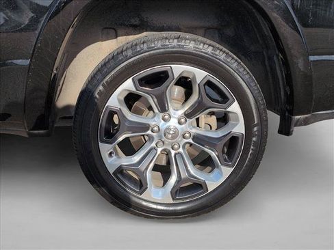 Used 2023 RAM 1500 Limited AWD/4WD image 14