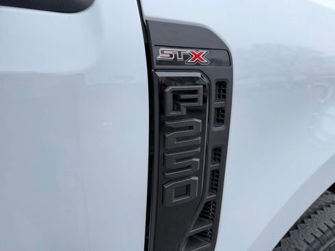 Used 2024 Ford F250 XL w/ STX Appearance Package image 10