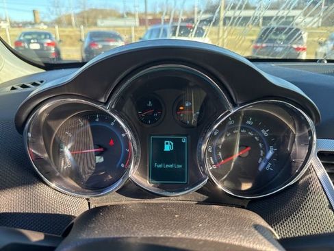 Used 2015 Chevrolet Cruze LTZ w/ Sun, Sound and Sport Package FWD image 22