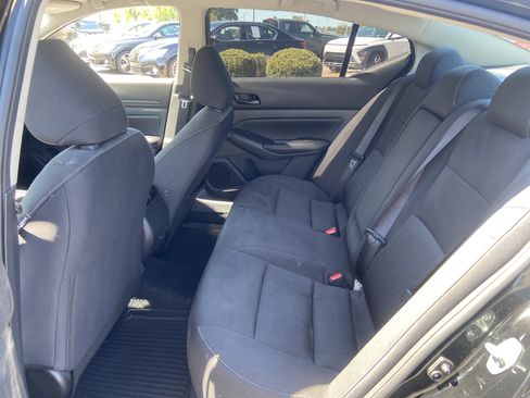 Certified 2025 Nissan Altima 2.5 SV image 12