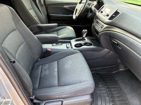 Used 2019 Honda Ridgeline Sport image 7