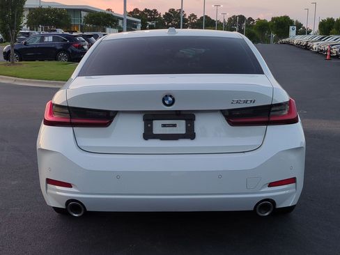Certified 2023 BMW 330i Sedan w/ Premium Package RWD image 9