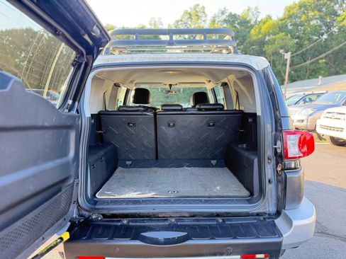 Used 2007 Toyota FJ Cruiser 4WD image 8