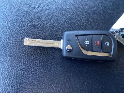 Used 2025 Toyota RAV4 LE image 35