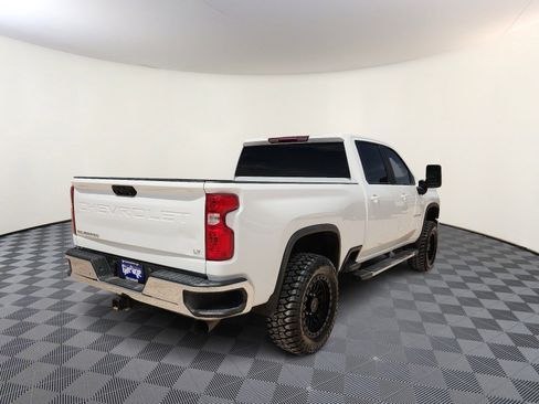 Used 2025 Chevrolet Silverado 2500 LT AWD/4WD image 4