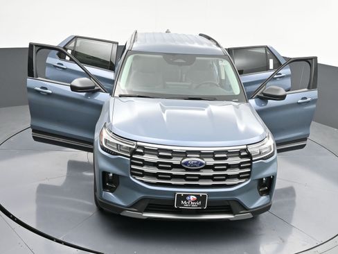 New 2025 Ford Explorer Active w/ Active Comfort Package image 28