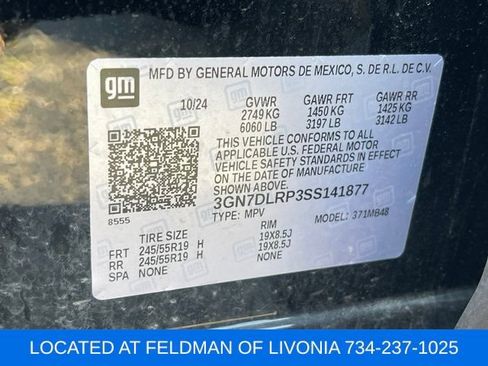 Certified 2025 Chevrolet Equinox EV LT FWD image 10