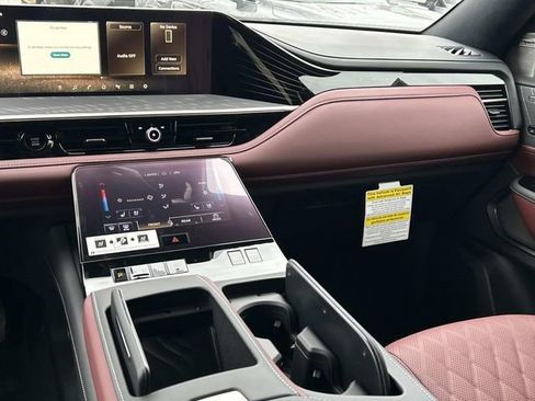 New 2026 INFINITI QX80 Autograph w/ Premium Cargo Package image 28