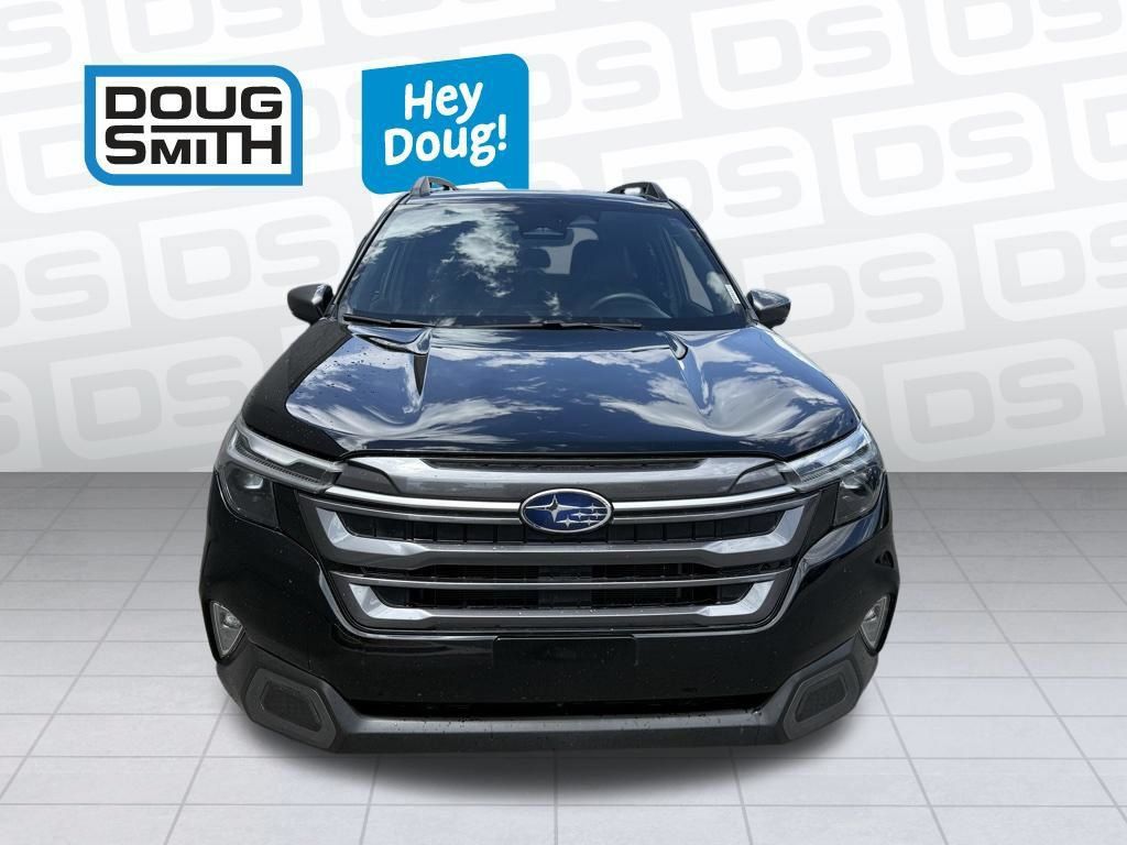Used 2025 Subaru Forester Limited AWD/4WD image 8