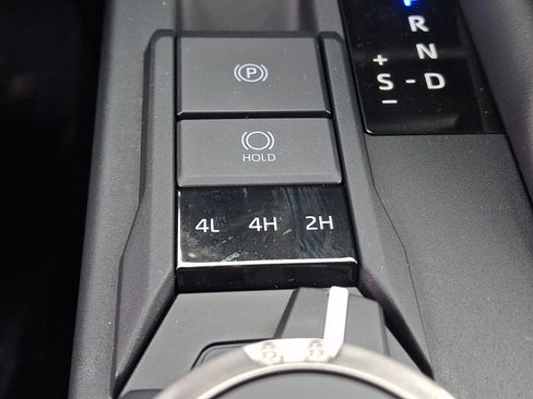Used 2025 Toyota 4Runner SR5 AWD/4WD image 24