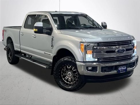 Used 2017 Ford F350 Lariat w/ Lariat Value Package AWD/4WD image 7