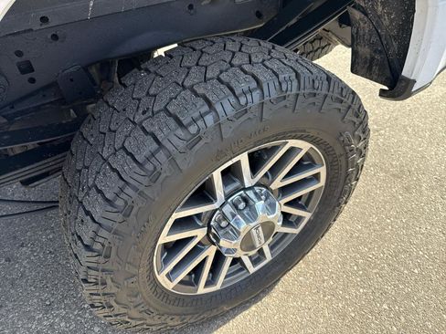 Used 2017 Ford F350 Lariat w/ Lariat Value Package image 32