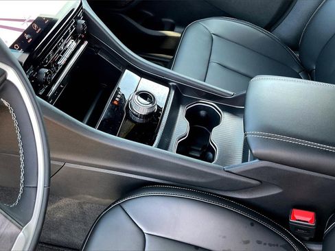 New 2025 Jeep Grand Cherokee L Limited w/ Trailer Tow Package image 8