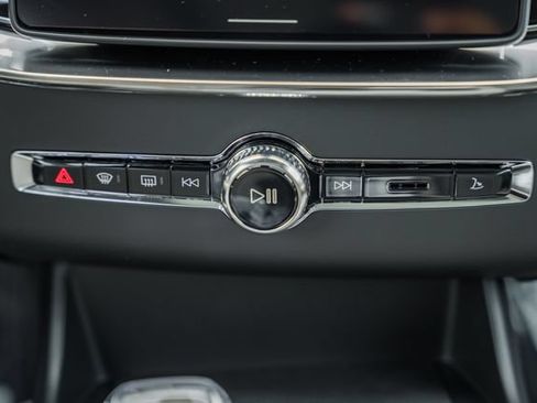 New 2026 Volvo XC90 T8 Core AWD/4WD image 23