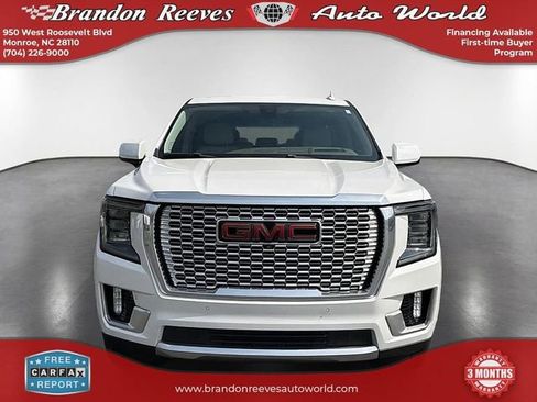 Used 2021 GMC Yukon XL Denali w/ Denali Premium Package image 2