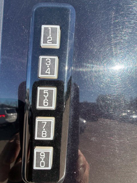 Used 2020 Ford F250 Lariat w/ Lariat Value Package AWD/4WD image 35