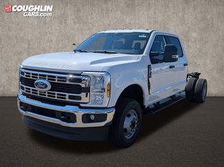 New 2026 Ford F350 XL w/ XL Chrome Package AWD/4WD video 3