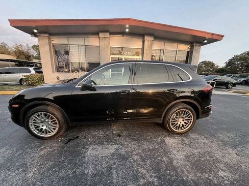 Used 2016 Porsche Cayenne S w/ Premium Plus Package AWD/4WD image 8