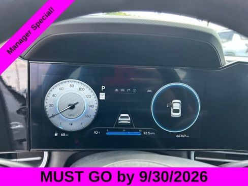 Used 2024 Hyundai Elantra SEL FWD image 19
