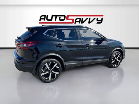 Used 2022 Nissan Rogue Sport SL w/ Premium Package FWD image 7