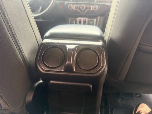 Certified 2019 Jeep Wrangler Sport AWD/4WD image 49
