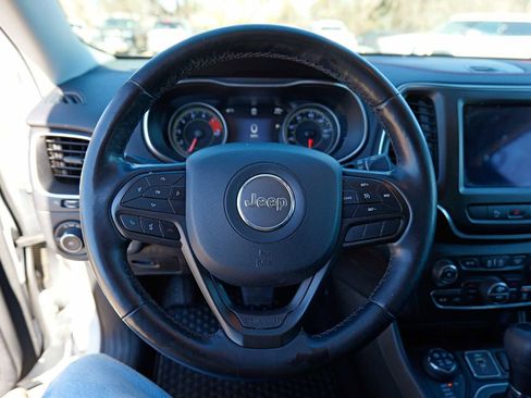 Used 2020 Jeep Cherokee Trailhawk w/ Cold Weather Group image 12