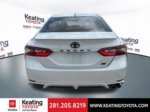 Used 2024 Toyota Camry SE image 6