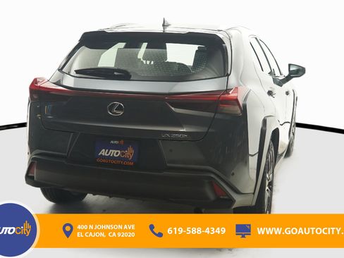 Used 2024 Lexus UX 250h FWD image 10